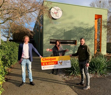 Eindejaarstattentie gedoneerd aan Ronald McDonald Huis Zwolle